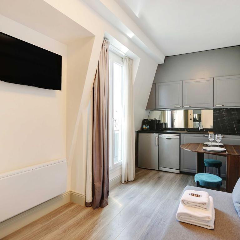 Amazing 2BD 6P apt with A C - Bastille - Appartement 2 Chambres - 7