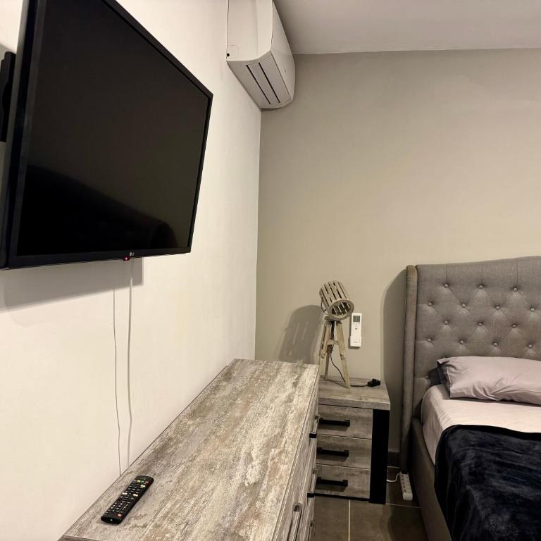 Vibrant Seaside Apartment in Central Los Cristianos - Apartamento de 1 dormitorio con vistas - 12