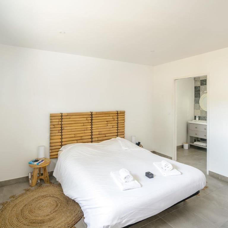 Villa avec terrasse et piscine proche Océan - Maison de Vacances - 11