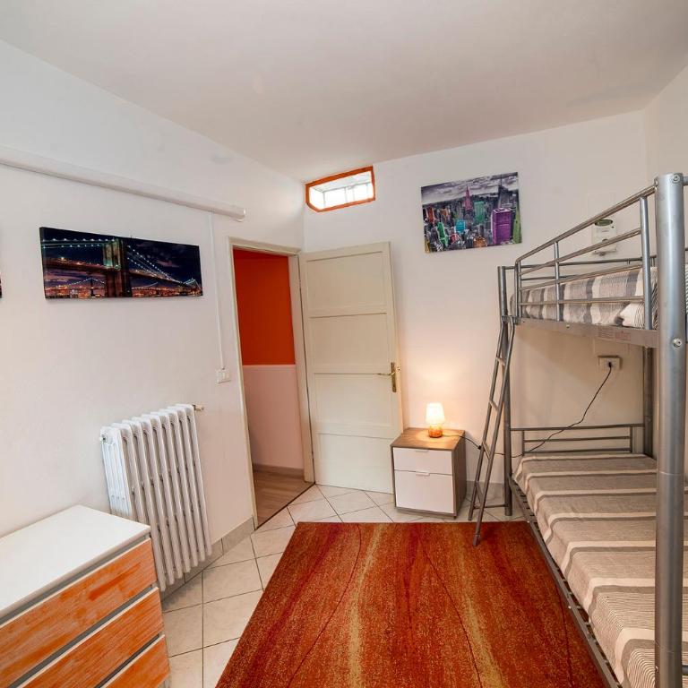 Residence San Zeno - vicino centro,lago parcheggio - Two-Bedroom Deluxe Apartment - 22