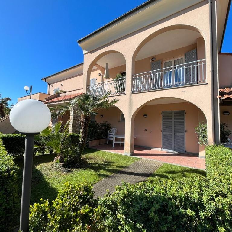 Campeggio Pian Dei Boschi - Appartamento con 1 Camera da Letto e con Giardino - 2