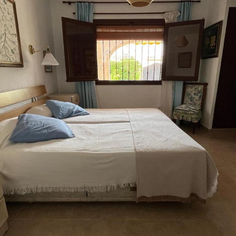 Magnifico Chalet en Jávea a 5 minutos de la playa. - Casa de 3 dormitorios - 10