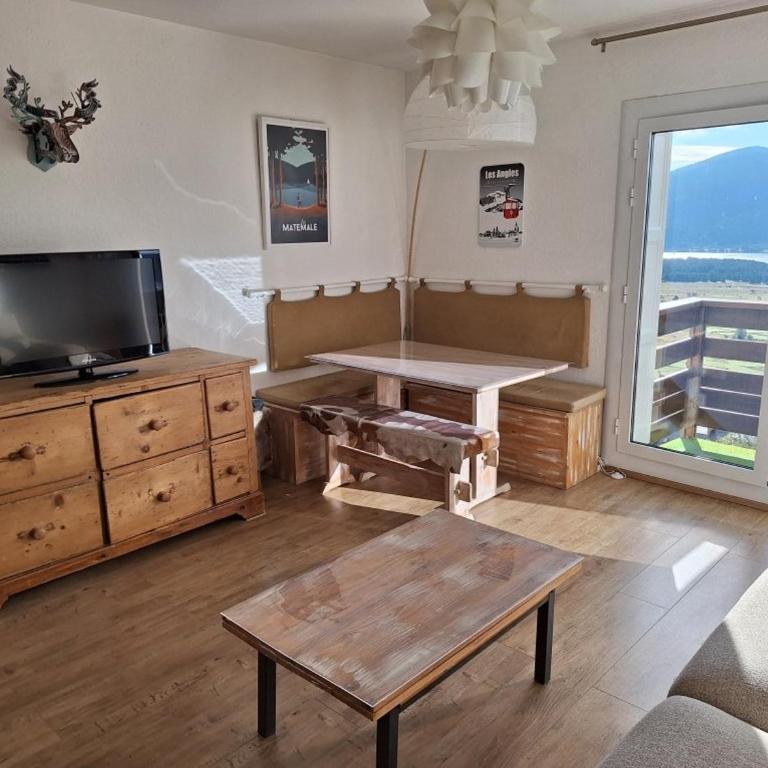 Appartement 2 pièces avec balcon et cuisine équipée aux Angles - Appartamento con 1 Camera da Letto - 9
