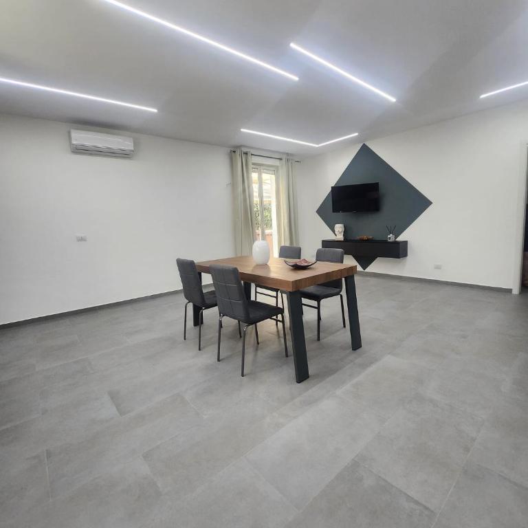 Soggiorno di Charme con 6 posti letto e parcheggio privato - Casa Vacanze - 5