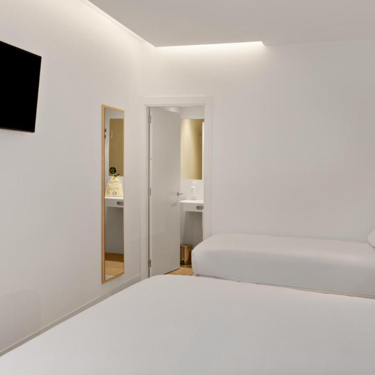 B&B HOTEL Alicante Aeropuerto - Family Room - 4