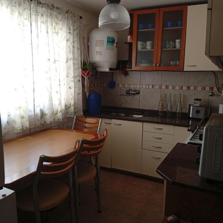 Cómodo 2 dormitorios sobre Bv Oroño Ideal familias - Two-Bedroom Apartment - 7
