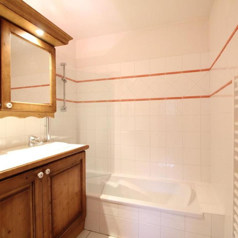 3 pièces cabine avec parking, près des pistes et commerces - FR-1-572-55 - Appartement (6 Adultes) - 11