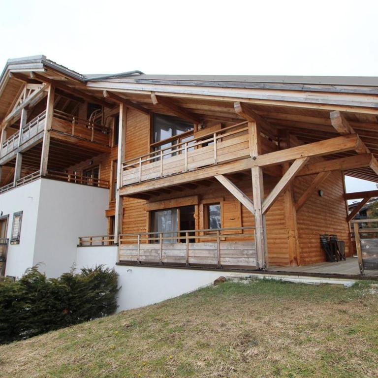 3 pièces cosy : Jardin, Wifi, Parking, 700m des pistes, 50m des commerces - FR-1-572-44 - Apartment - 11