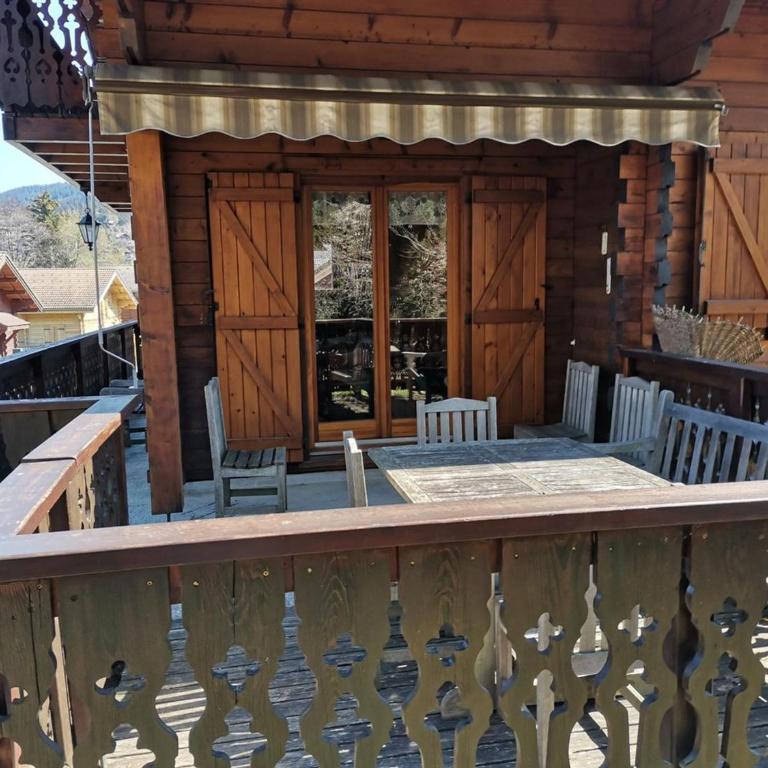Chalet 3 chambres calme, poêle à bois, proche piste et village, 6/8 pers, garage et parking - FR-1-572-243 - Chalet (8 Adultes) - 10