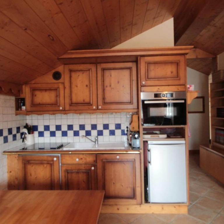 4 pièces spacieux bien équipé avec Wi-Fi et parking, au pied du ski bus - FR-1-572-241 - Appartement (6 Adultes) - 3