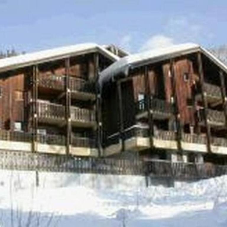 Appartement cosy 5 pers., pied des pistes, balcon est, proche commerces, parking & services - FR-1-572-94 - Appartement - 5