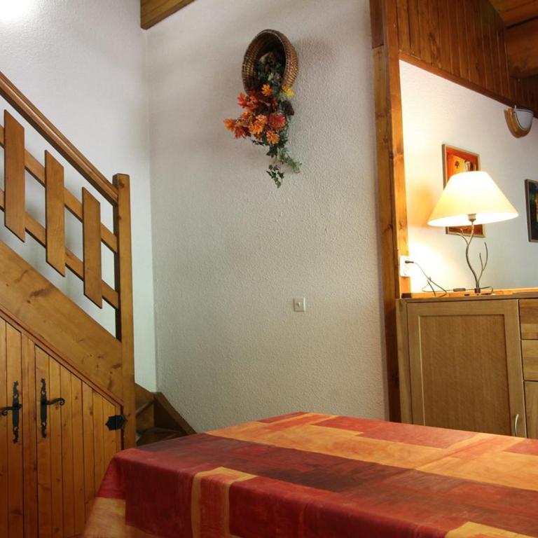 Appartement cosy 5 pers., pied des pistes, balcon est, proche commerces, parking & services - FR-1-572-94 - Appartement - 7