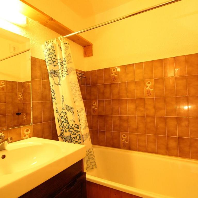 Studio rénové 4 pers, centre village, proche pistes et commerces - FR-1-572-61 - Monolocale - 3