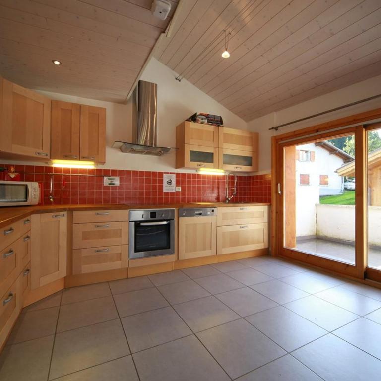 Ferme rénovée 12 pers, 450m des pistes, navette gratuite, balcon S-O, parking, WIFI - FR-1-572-23 - Appartement (12 Adultes) - 6