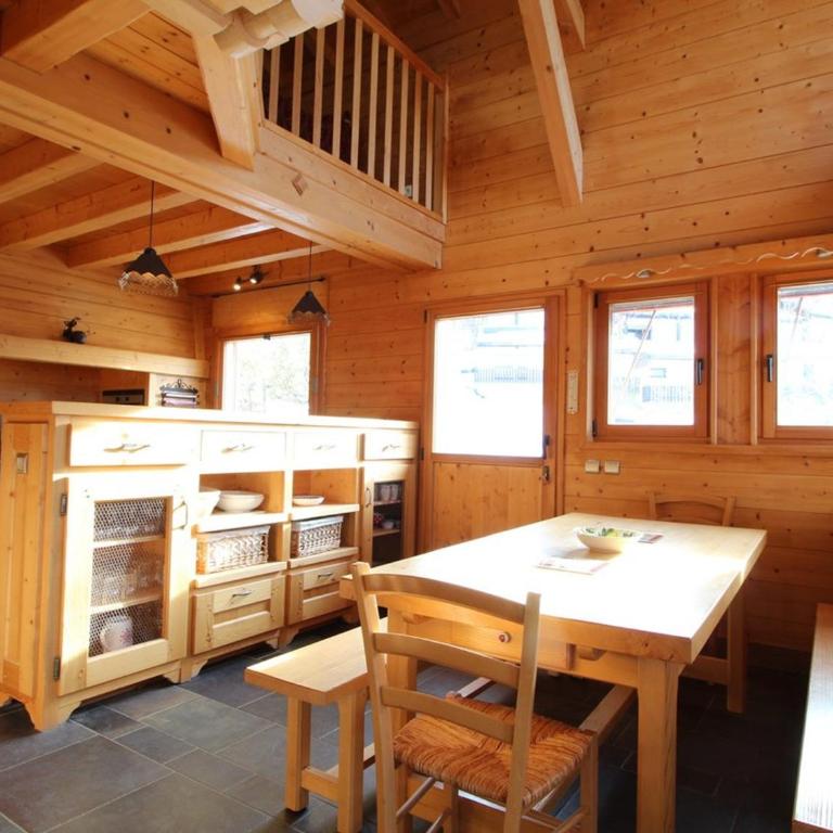 Chalet cosy 12 pers. à 1km des pistes, 5 ch., WiFi, cheminée, abri voiture - FR-1-572-30 - Chalet - 6