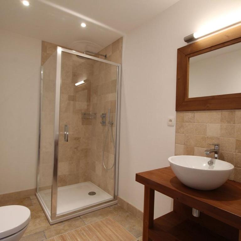 Chalet cosy 12 pers. à 1km des pistes, 5 ch., WiFi, cheminée, abri voiture - FR-1-572-30 - Chalet - 7