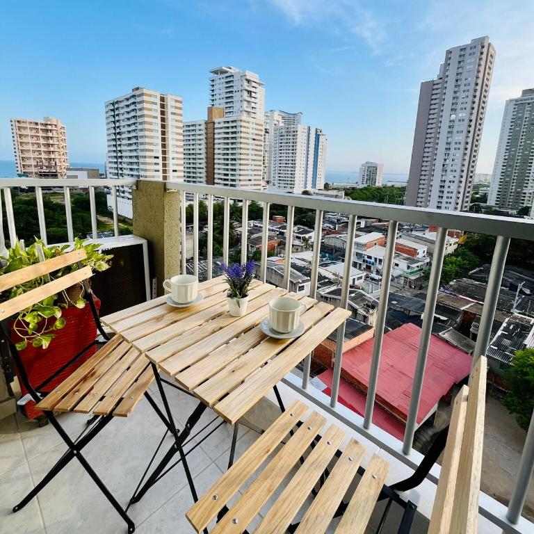 Beach Nearby Stunning Views Ultimate Comfort - Two-Bedroom Apartment - 9