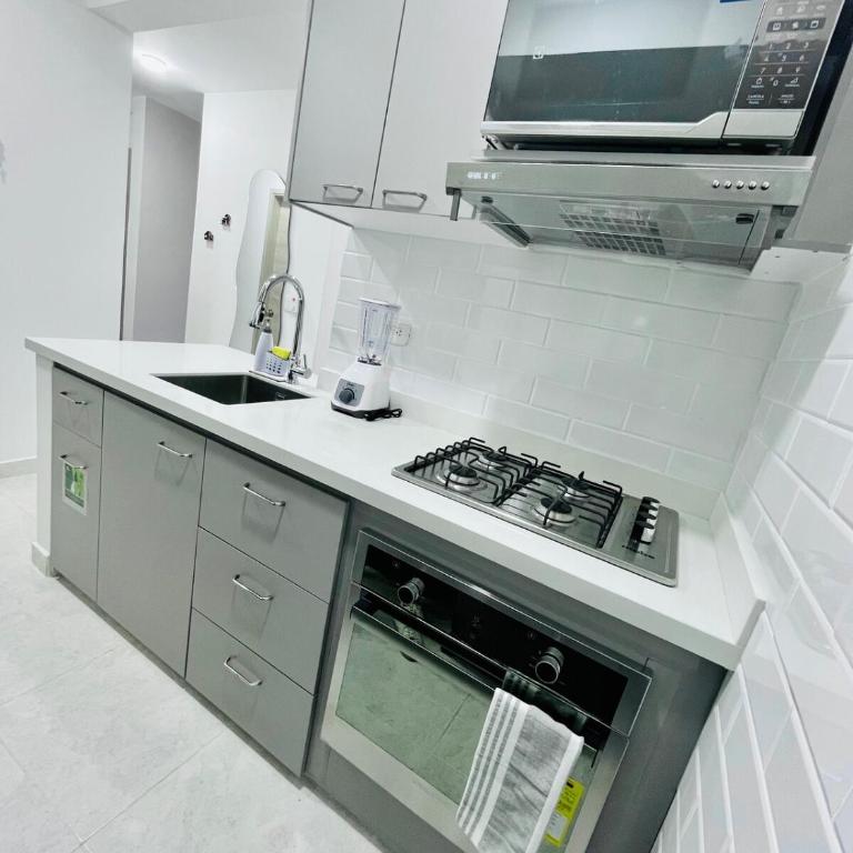 Beach Nearby Stunning Views Ultimate Comfort - Two-Bedroom Apartment - 26