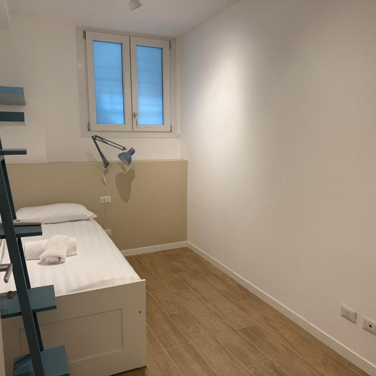 Enigmatic House with private garden - Appartement 2 Chambres - 8