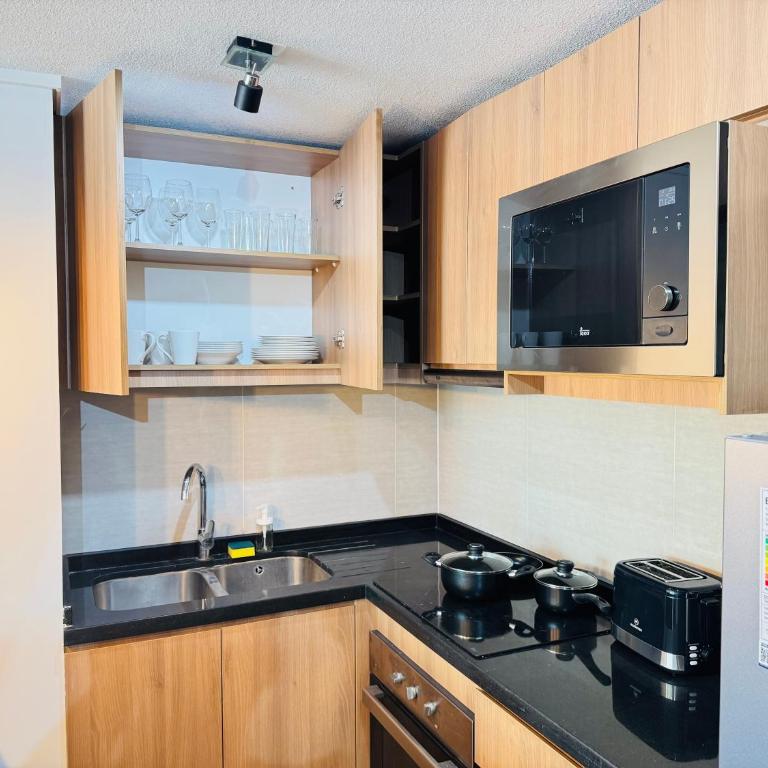 Clínica las Condes - Estoril - Three-Bedroom Apartment - 3