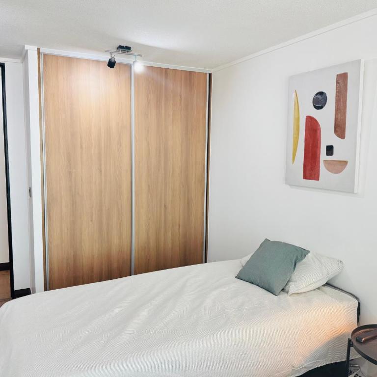 Clínica las Condes - Estoril - Three-Bedroom Apartment - 12