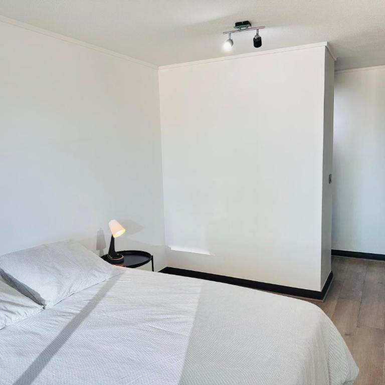 Clínica las Condes - Estoril - Three-Bedroom Apartment - 19