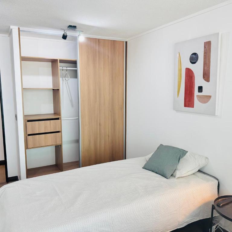 Clínica las Condes - Estoril - Three-Bedroom Apartment - 20