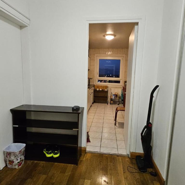 Chambres lumineuses avec vue sur Paris Montmartre - Quadruple Room - 5