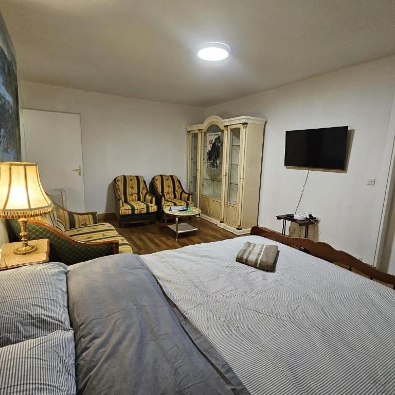 Chambres lumineuses avec vue sur Paris Montmartre - Quadruple Room - 9