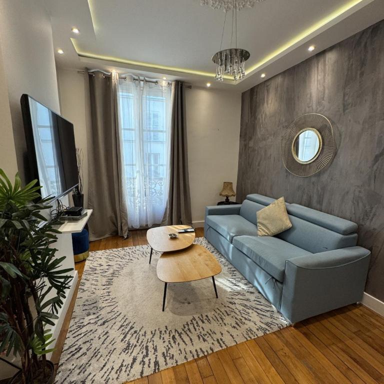 Celine 27 Le reflet du Rocher, Appart à deux pas de l'Arc - Two-Bedroom Apartment - 15