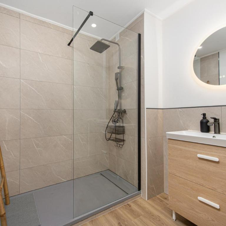 Appartement rénové - Proche de la mer - EH - Appartement Classique - 20