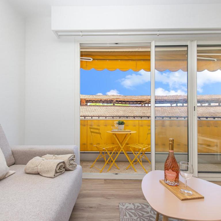 Appartement rénové - Proche de la mer - EH - Appartement Classique - 10