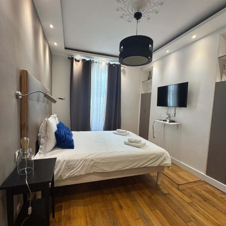 Celine 27 Le reflet du Rocher, Appart à deux pas de l'Arc - Two-Bedroom Apartment - 24