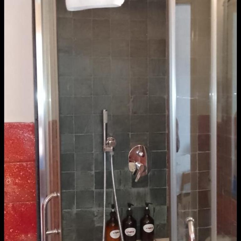 Corridoni 60 rooms - Camera Tripla con Bagno Privato Esterno - 4