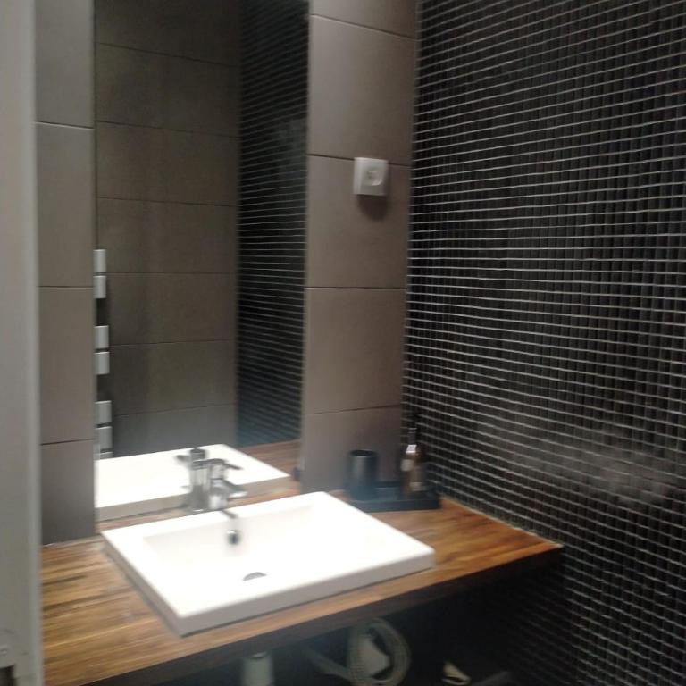 Élégant 2 pièces, Rue du Temple, Calme, 100m métro République - Appartement 1 Chambre - 2