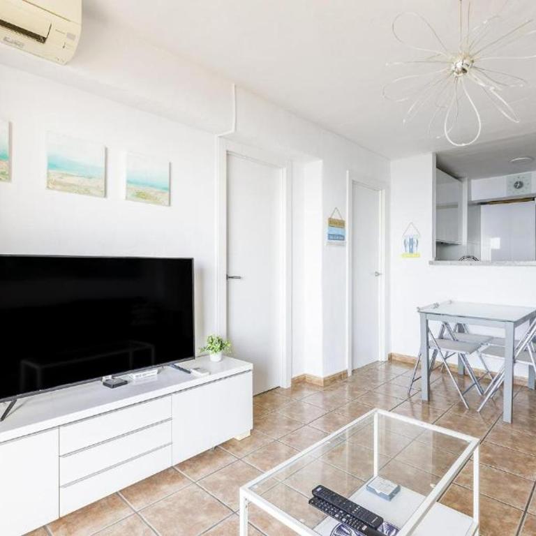 Sea View & Beach View Appartement Torre Del Mar - Two-Bedroom Apartment with Terrace and Sea View - 12