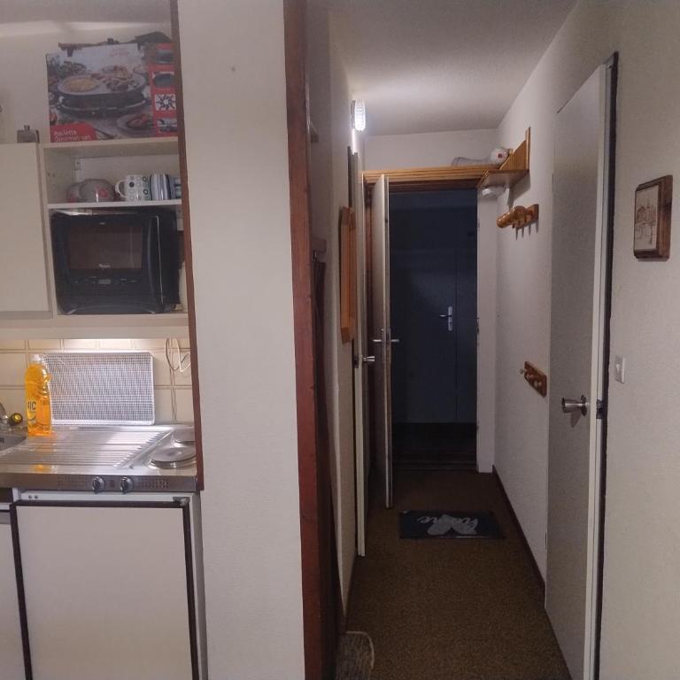 1 Bedroom flat, 5 min walk funicular Les Arcs & in city center, Parking, Wifi - Appartement 1 Chambre - 8
