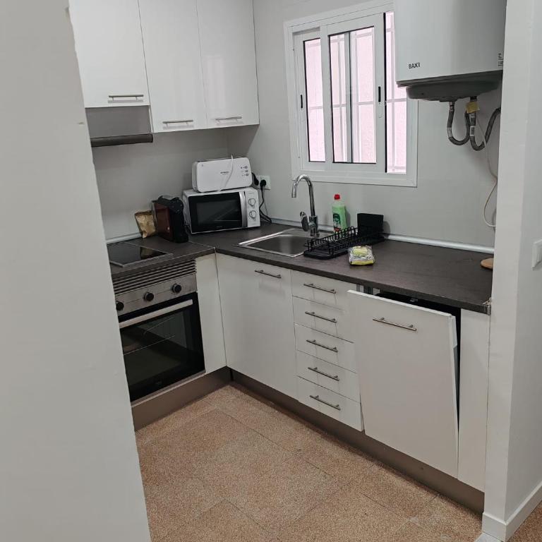 Apartamentos Baymar Playa de Aro - Apartamento Deluxe de 2 dormitorios con balcón - 12