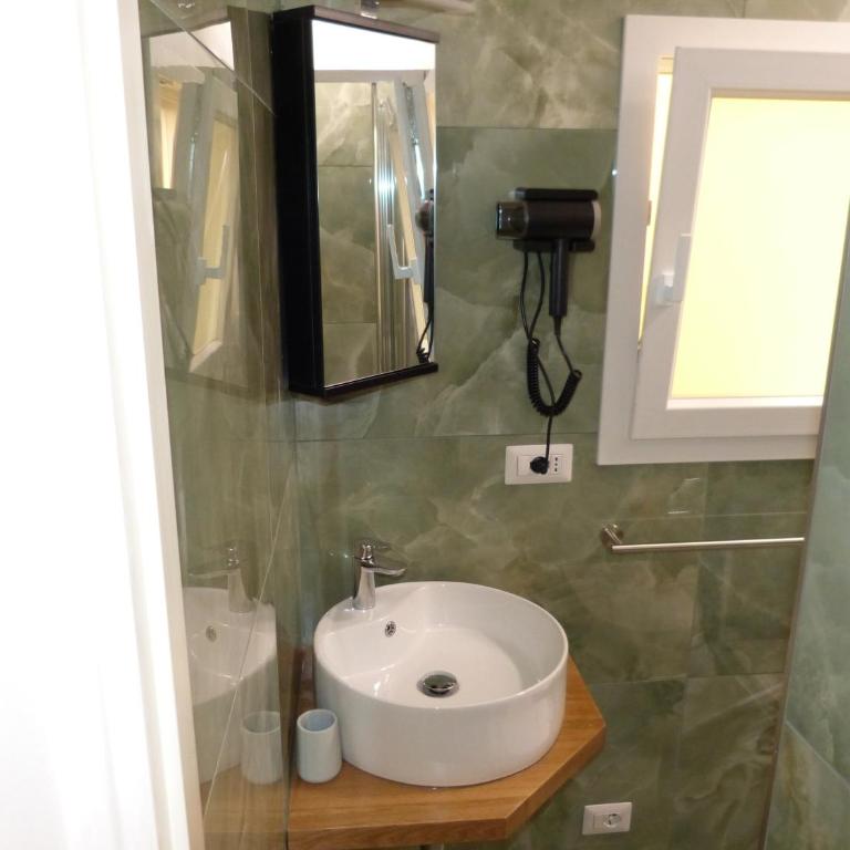 The column of Campo de' Fiori - Appartamento con 1 Camera da Letto - 11