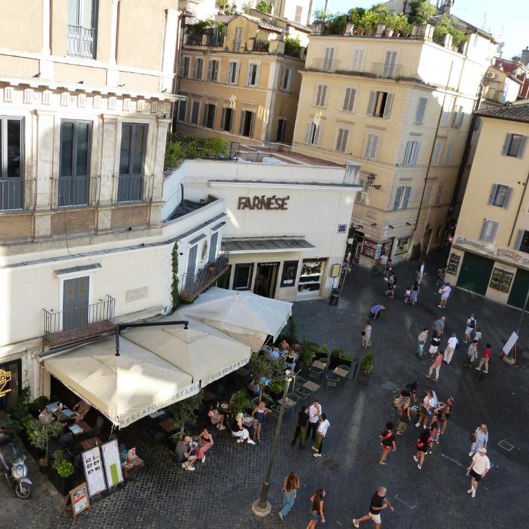 The column of Campo de' Fiori - Appartamento con 1 Camera da Letto - 31