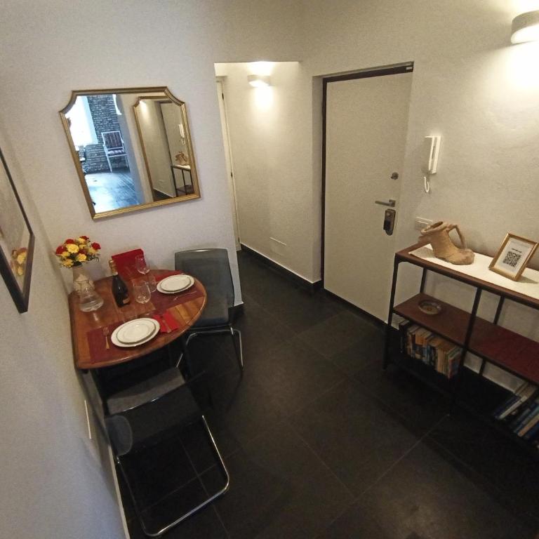 The column of Campo de' Fiori - Appartamento con 1 Camera da Letto - 19