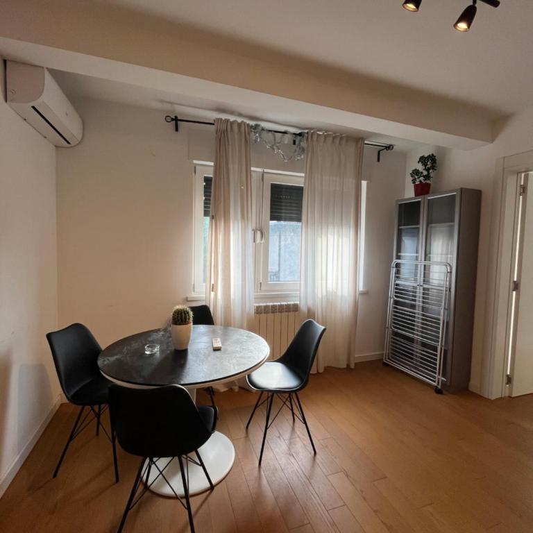 Forest Nook FREE GARAGE - One-Bedroom Apartment - 13