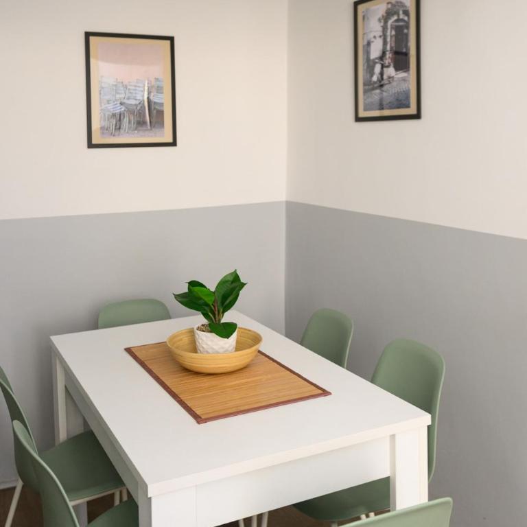 Lovely apartment in the City Centre - Appartamento con 3 Camere da Letto - 77