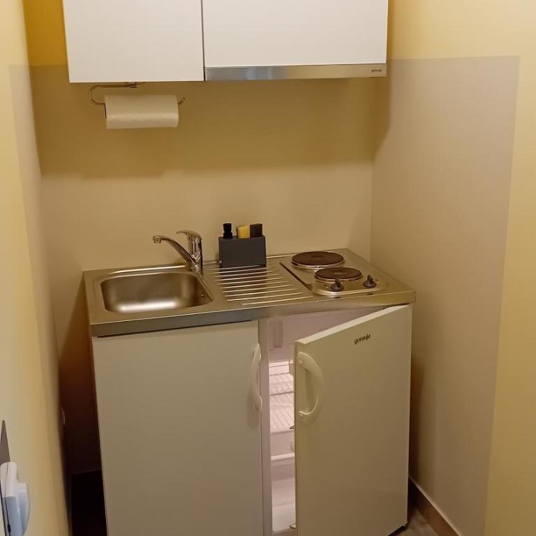 Apartmani Medijana Niš - Twin Room - 8