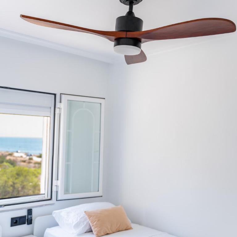 Villa para 12 personas en Santa Pola, frente a isla Tabarca - Four-Bedroom Vacation Home - 94