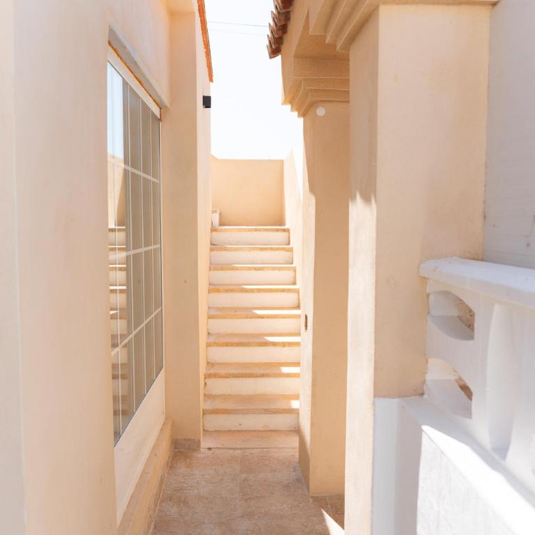 Villa para 12 personas en Santa Pola, frente a isla Tabarca - Four-Bedroom Vacation Home - 96
