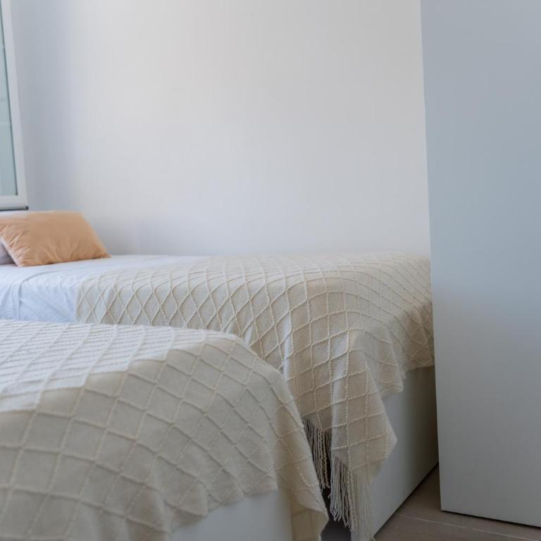 Villa para 12 personas en Santa Pola, frente a isla Tabarca - Four-Bedroom Vacation Home - 98
