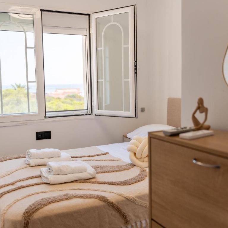Villa para 12 personas en Santa Pola, frente a isla Tabarca - Four-Bedroom Vacation Home - 18