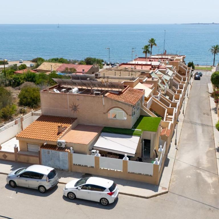 Villa para 12 personas en Santa Pola, frente a isla Tabarca - Four-Bedroom Vacation Home - 2