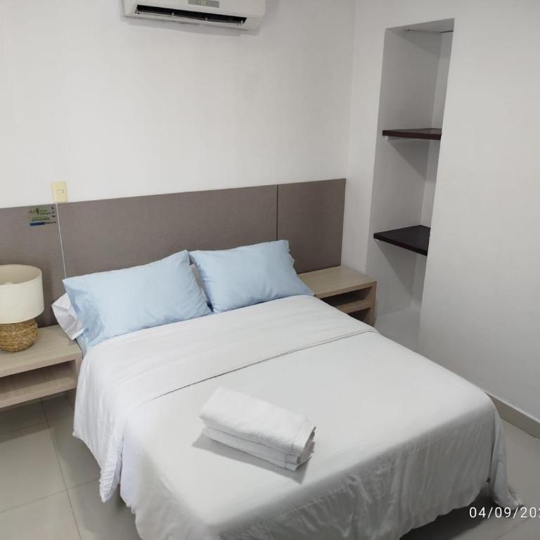 Hotel las Olas Malambo - Double Room - 1